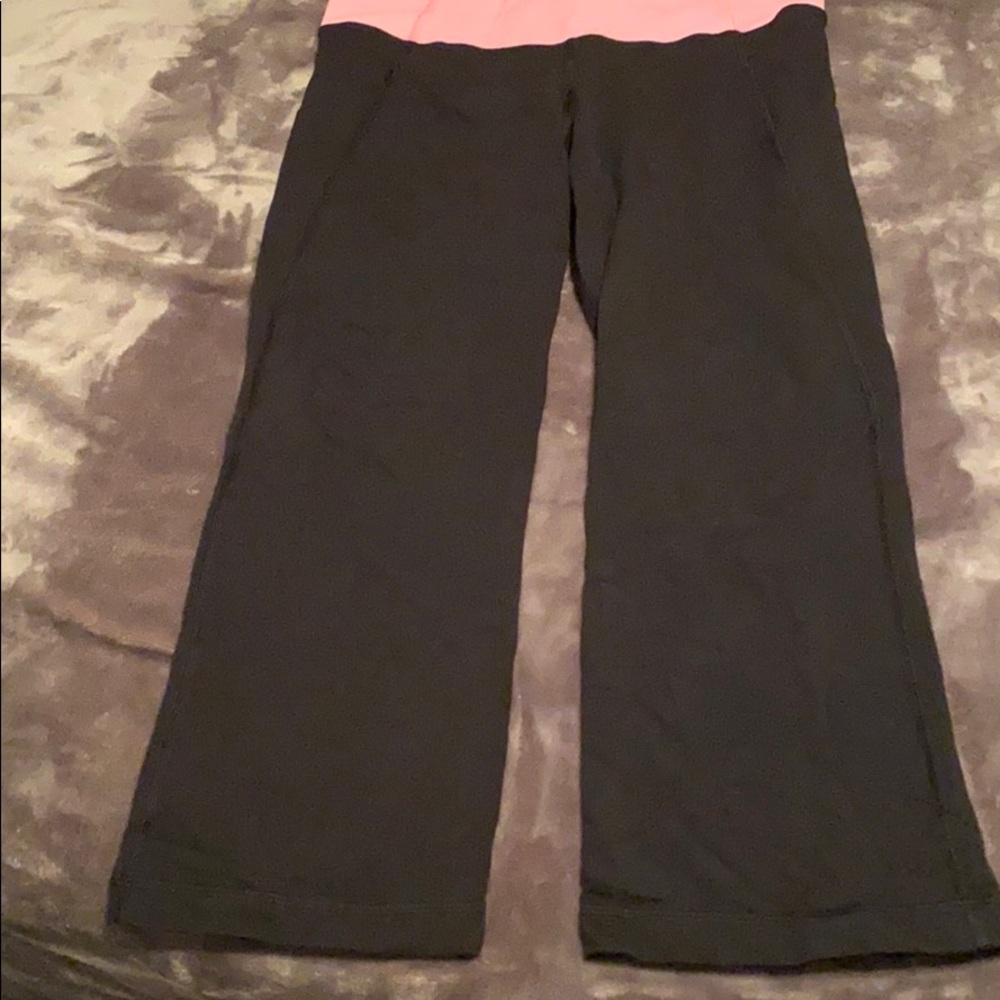 Lululemon leggings.